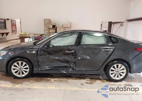 2018 Kia Optima S из США, поврежденный, VIN 5XXGT4L30JG244301